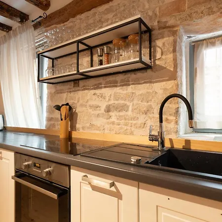 Ferienhaus Casa Nel Vicolo - Authentic Stone House In Rovinj